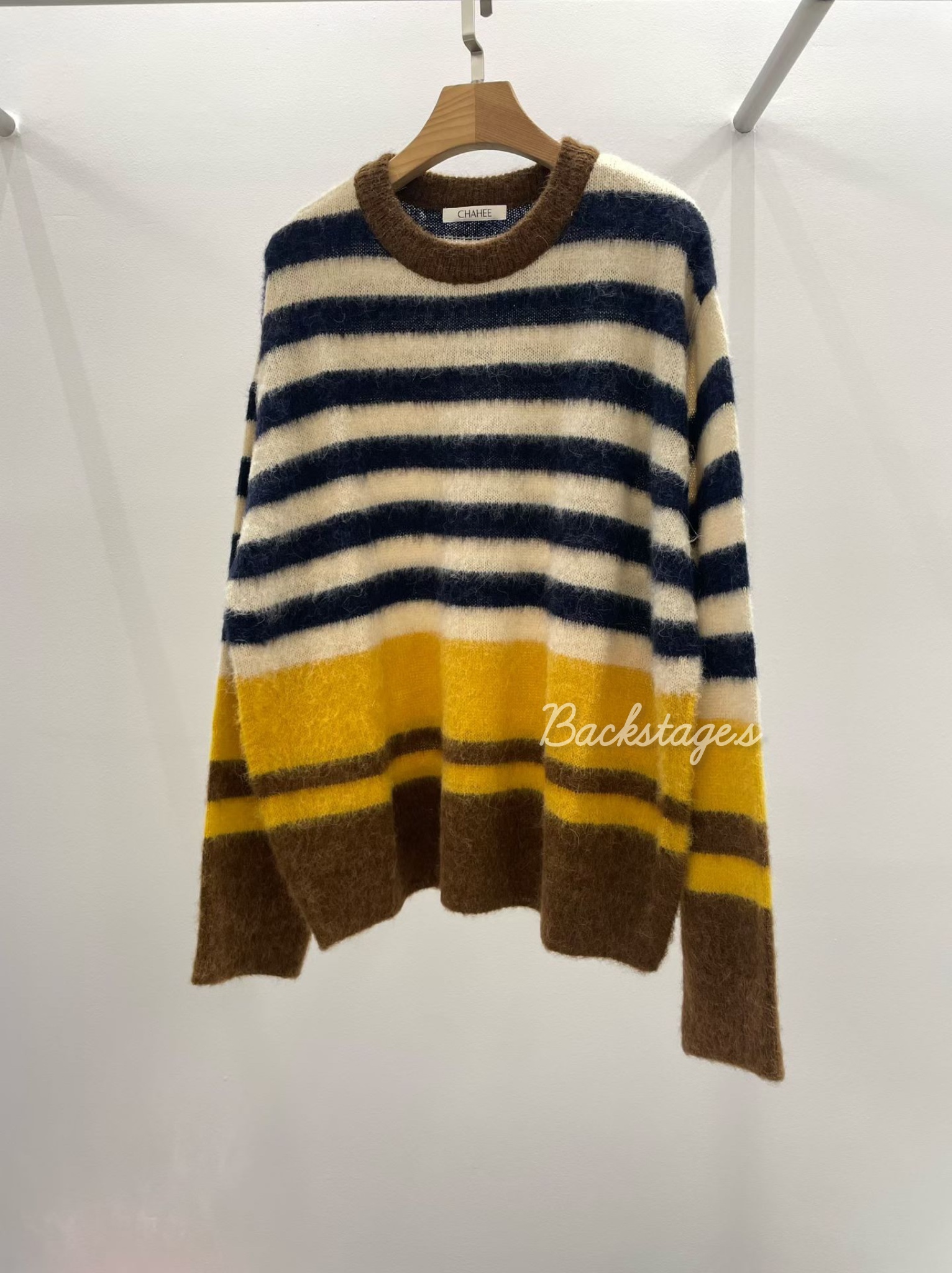 20251112_005448710_iOS