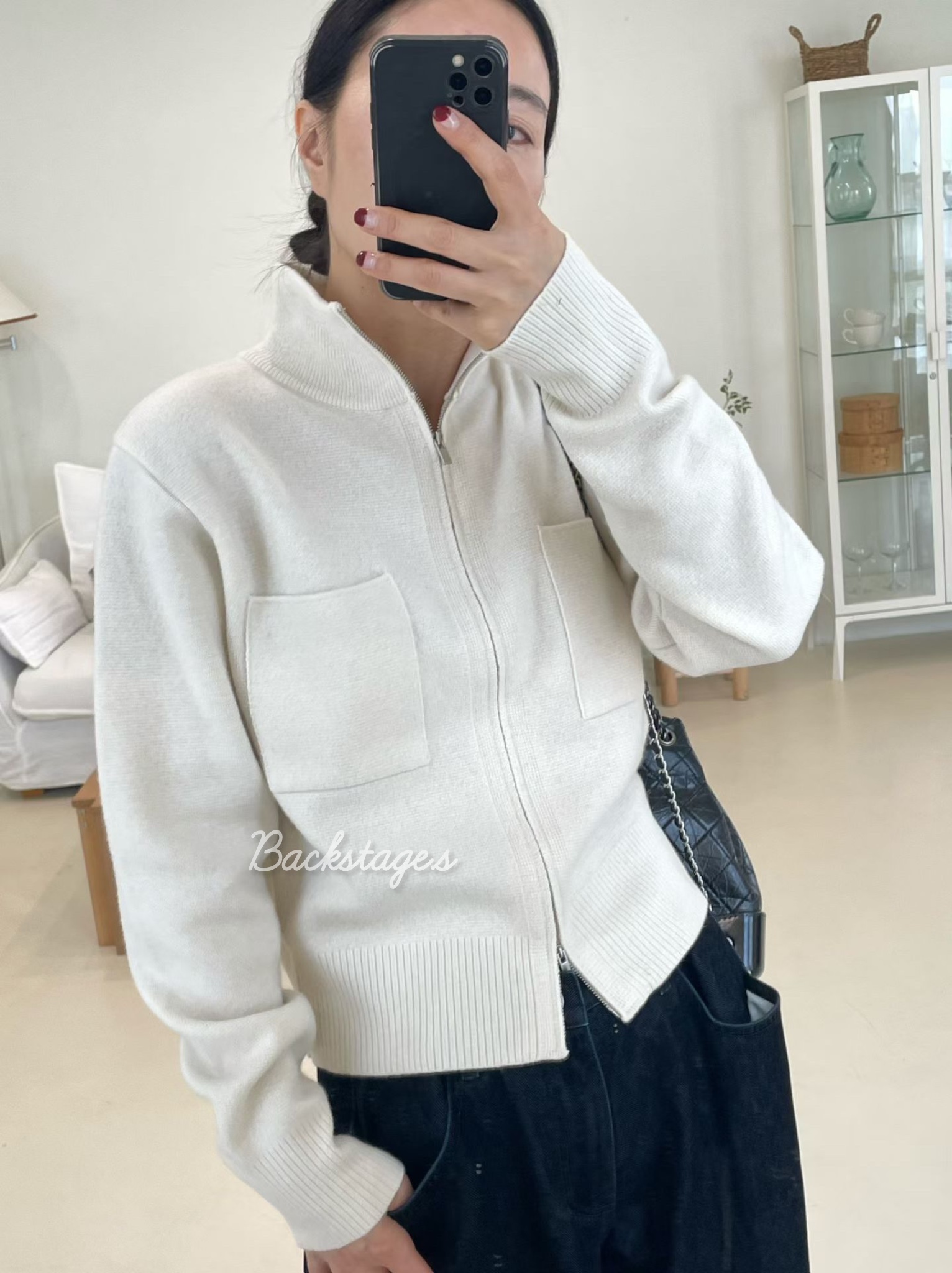 20251112_004856567_iOS