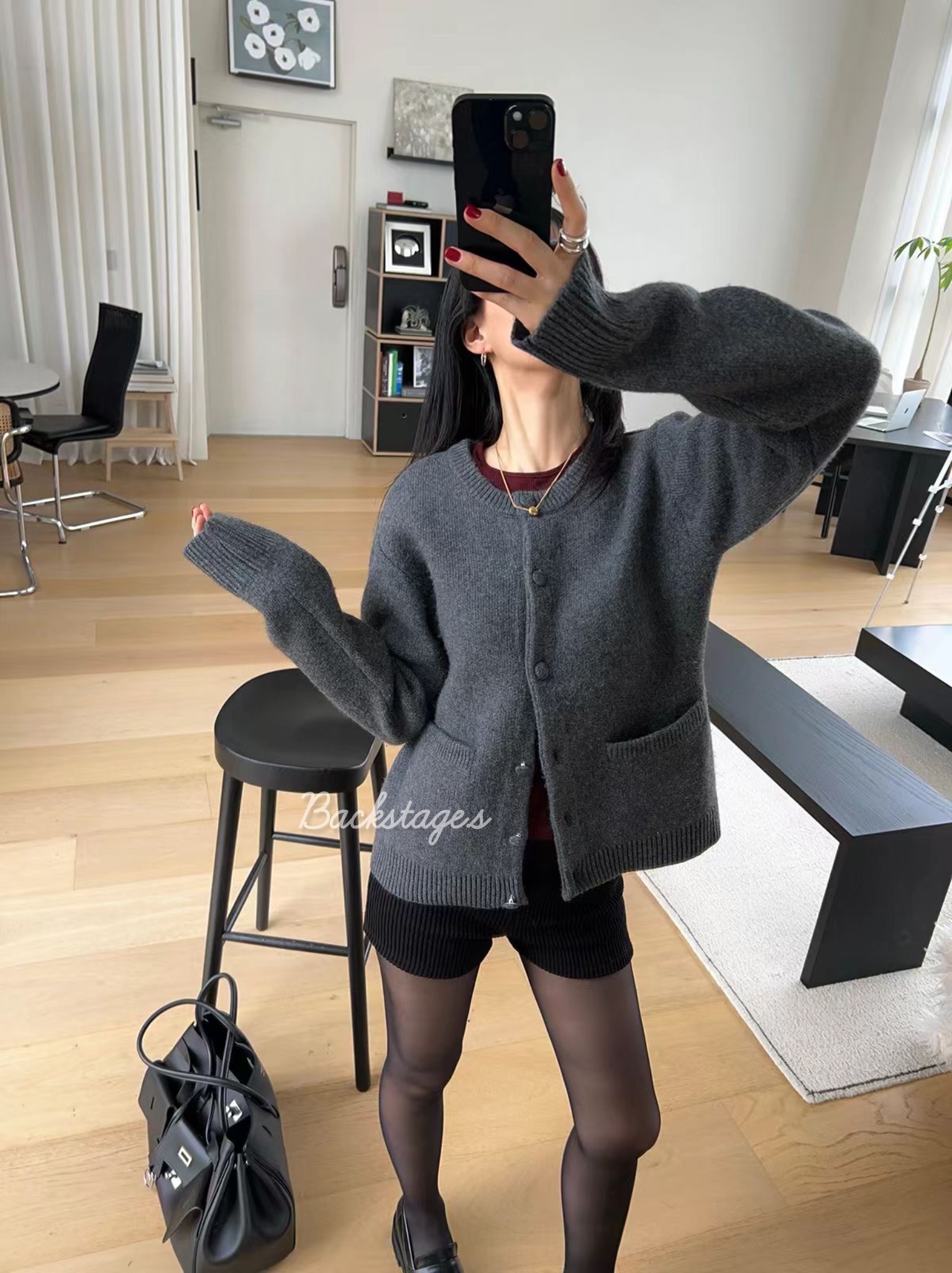 20251111_214707983_iOS