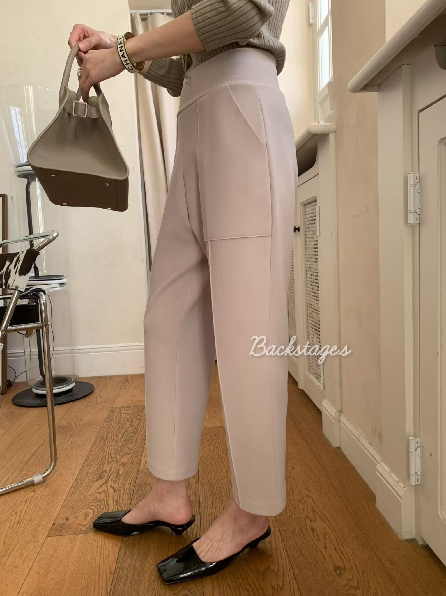 20251106_094619492_iOS