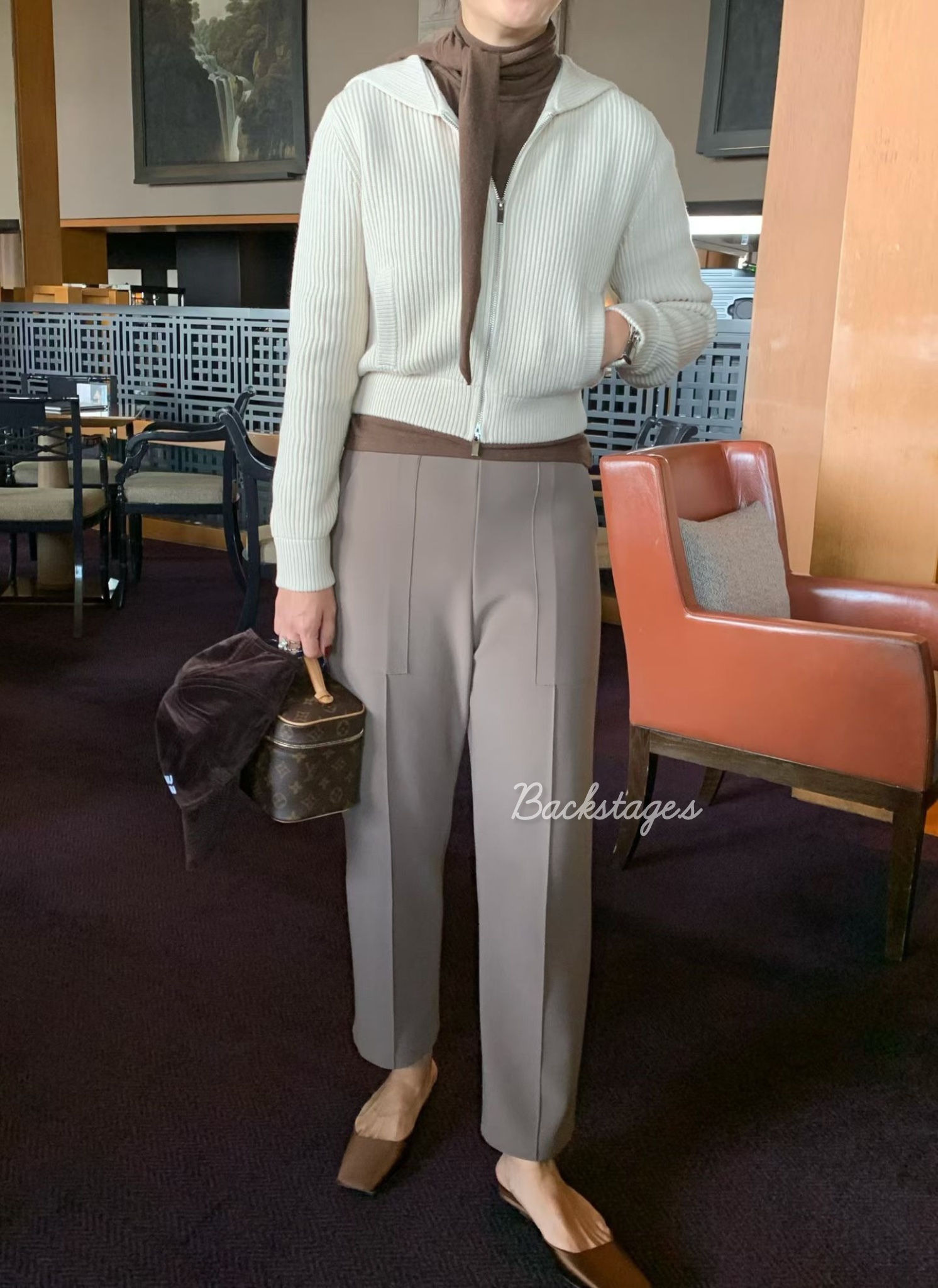 20251106_094619206_iOS