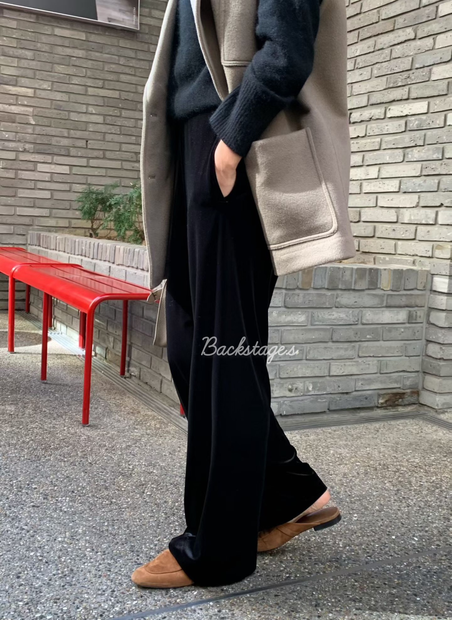 20251106_094432976_iOS