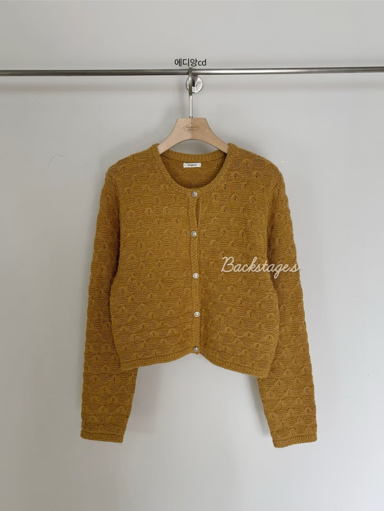 20251212_135811850_iOS