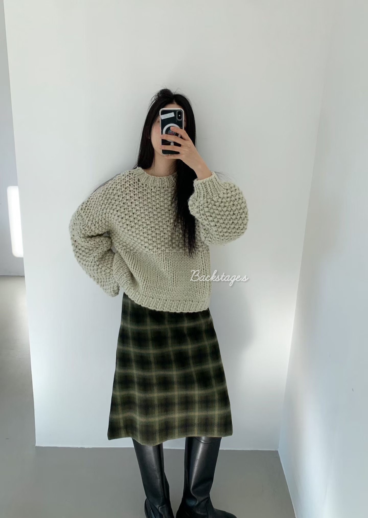 20251212_185348347_iOS