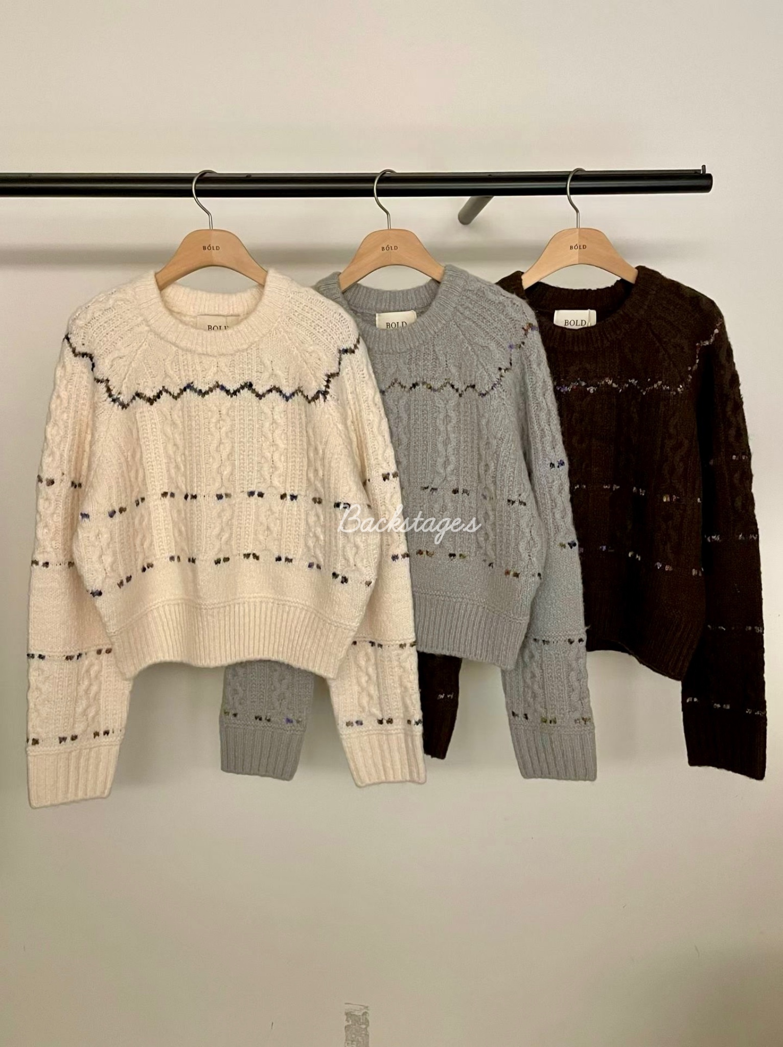 20251212_203545463_iOS