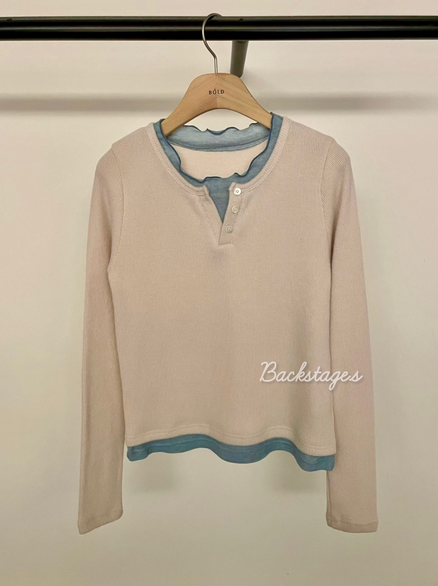 20251212_203720668_iOS