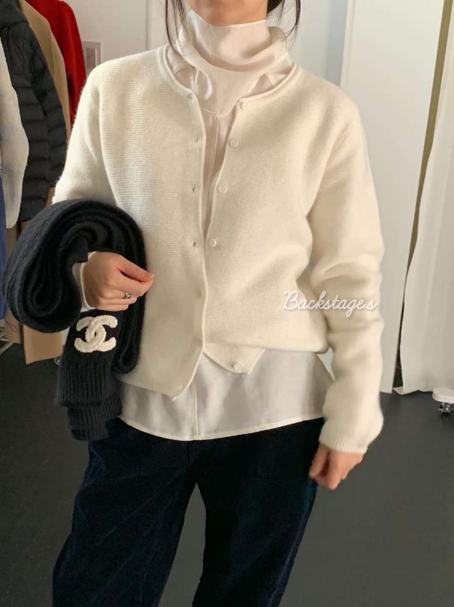 20251212_215219743_iOS