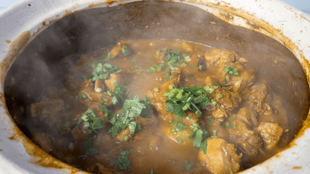 Indian Chicken Peratal Curry Recipe
