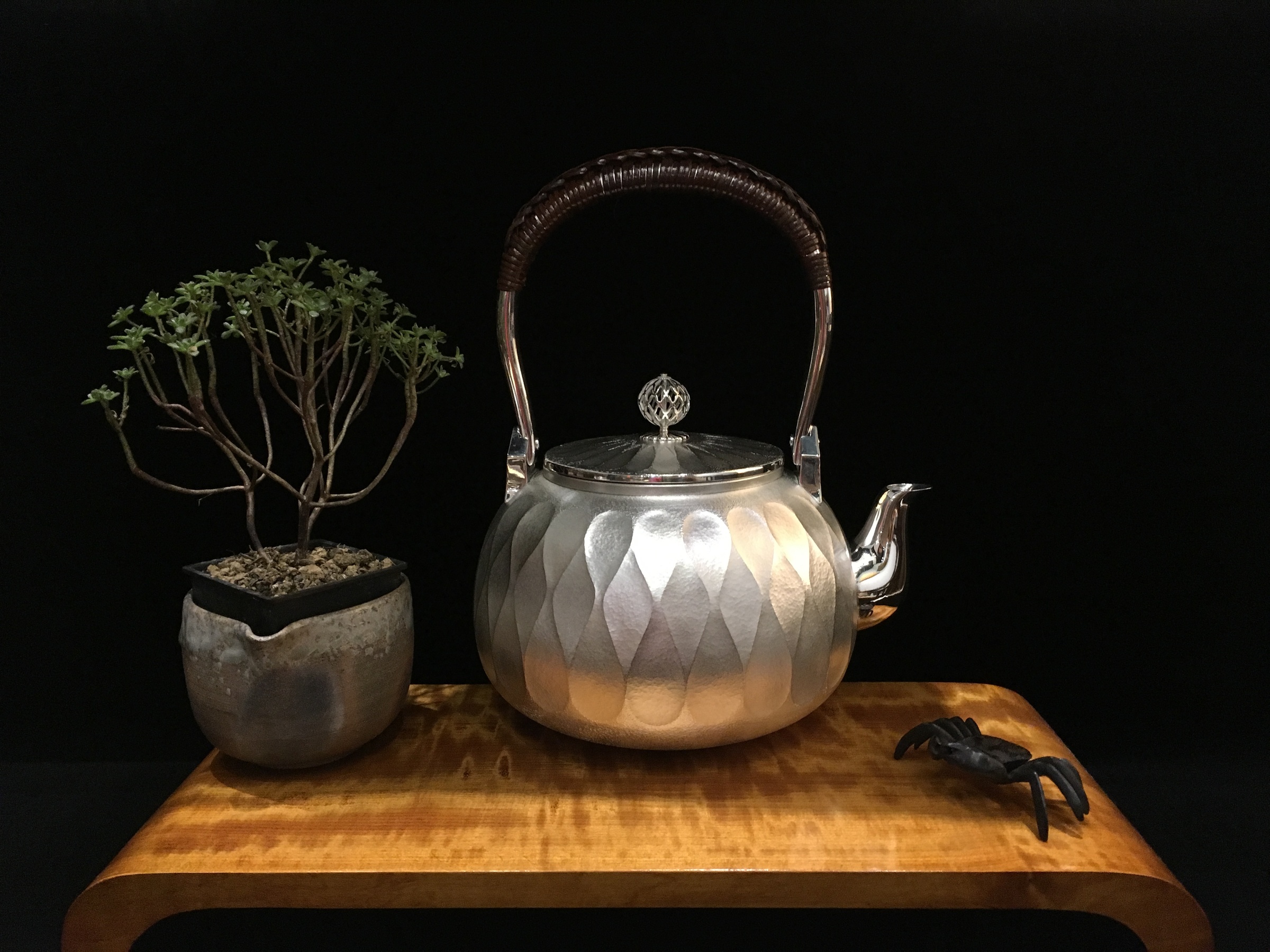 純銀製槌痕籐巻提梁湯沸460g/共箱】 煎茶道具金工