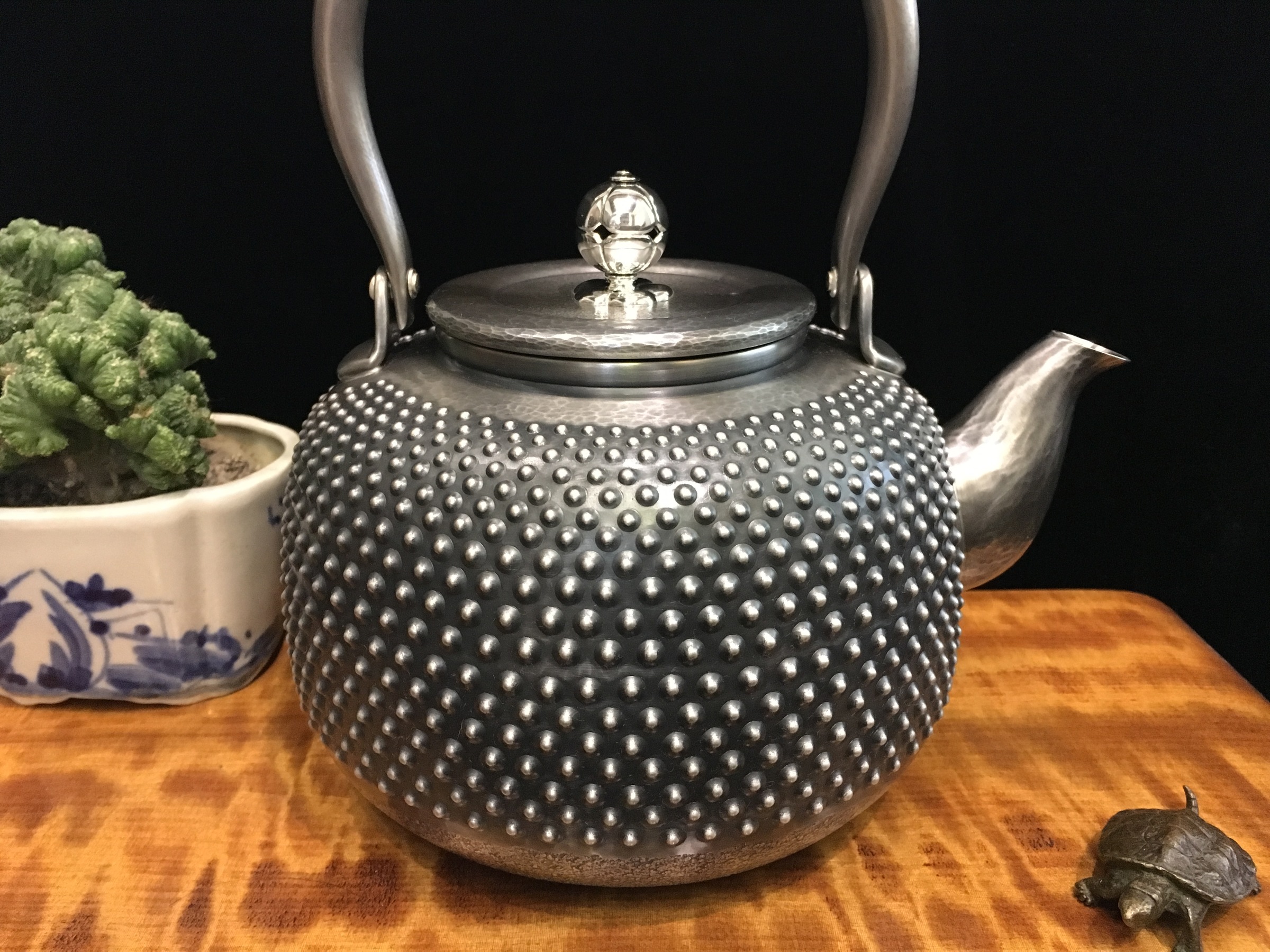 風雅】金工師『寿三』造 純銀製 鳴金付 霰紋湯沸☆急須