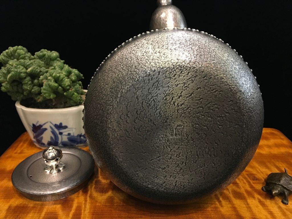 🎉🎉🎉日本🇯🇵百年堂號《松榮堂》金工師「雅壽」手打玉霰紋純銀