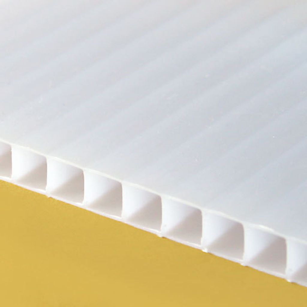 Бывает ли непрозрачный поликарбонат