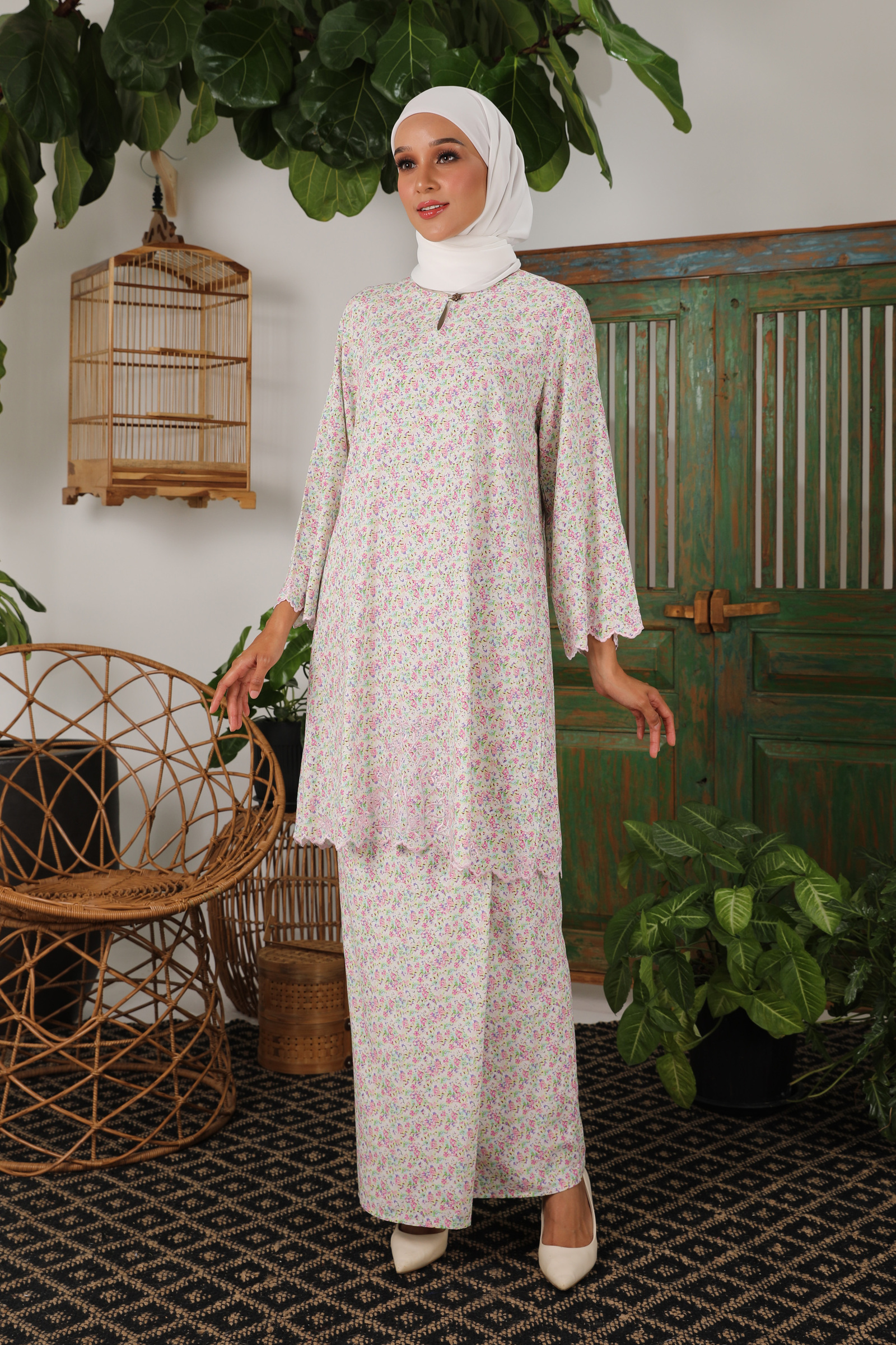 WOMEN KURUNG EMBUN PINK