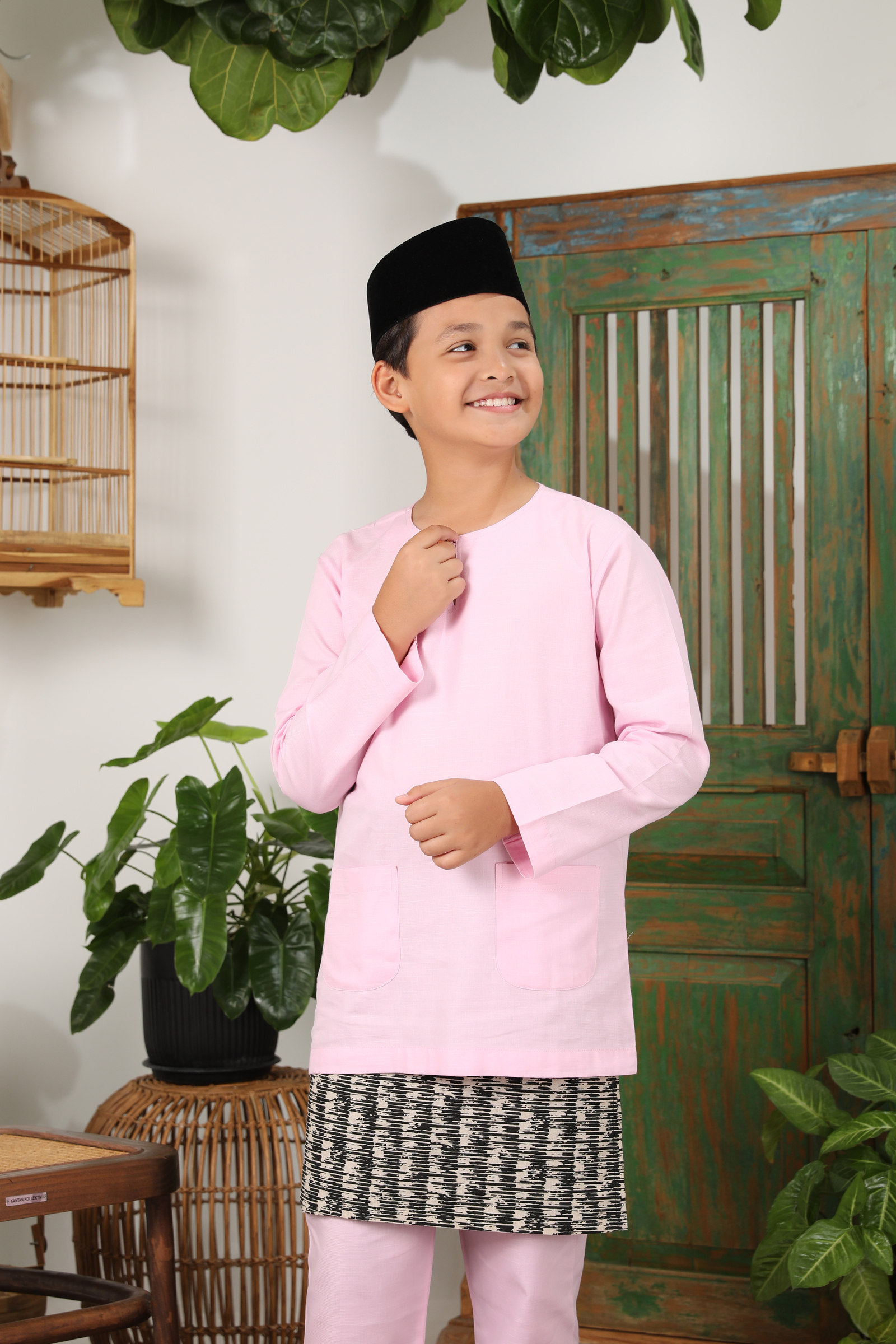 BOY BM PINK 2