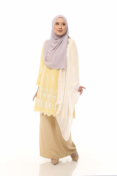 10.11.25 SHEQEEN31332