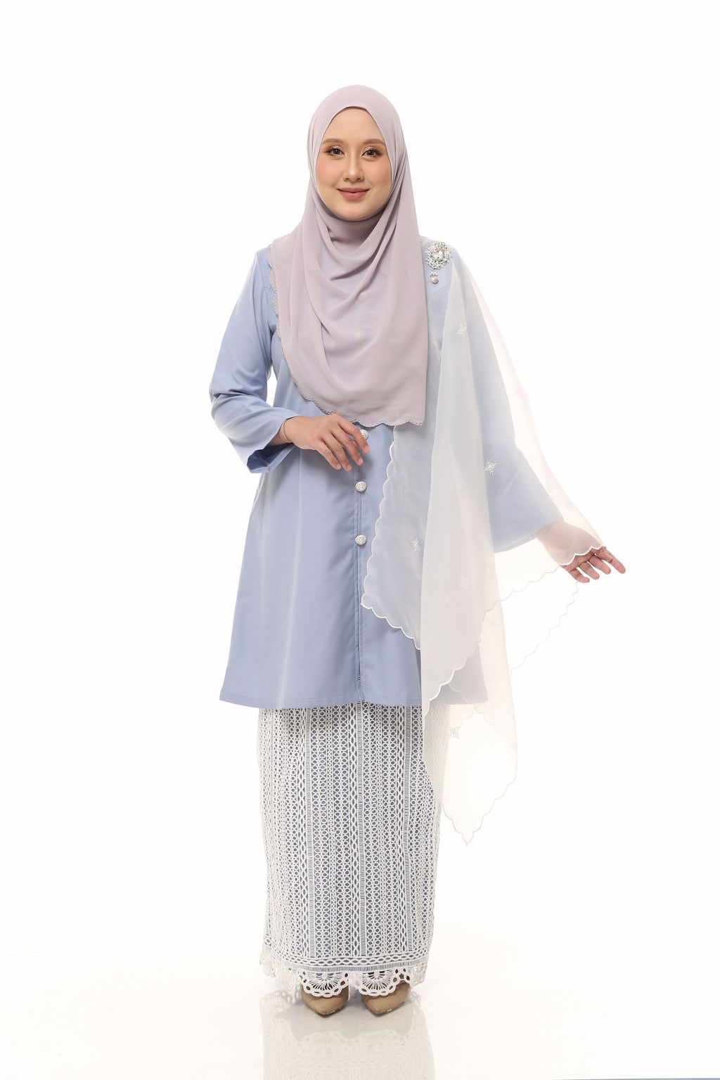 10.11.25 SHEQEEN31349