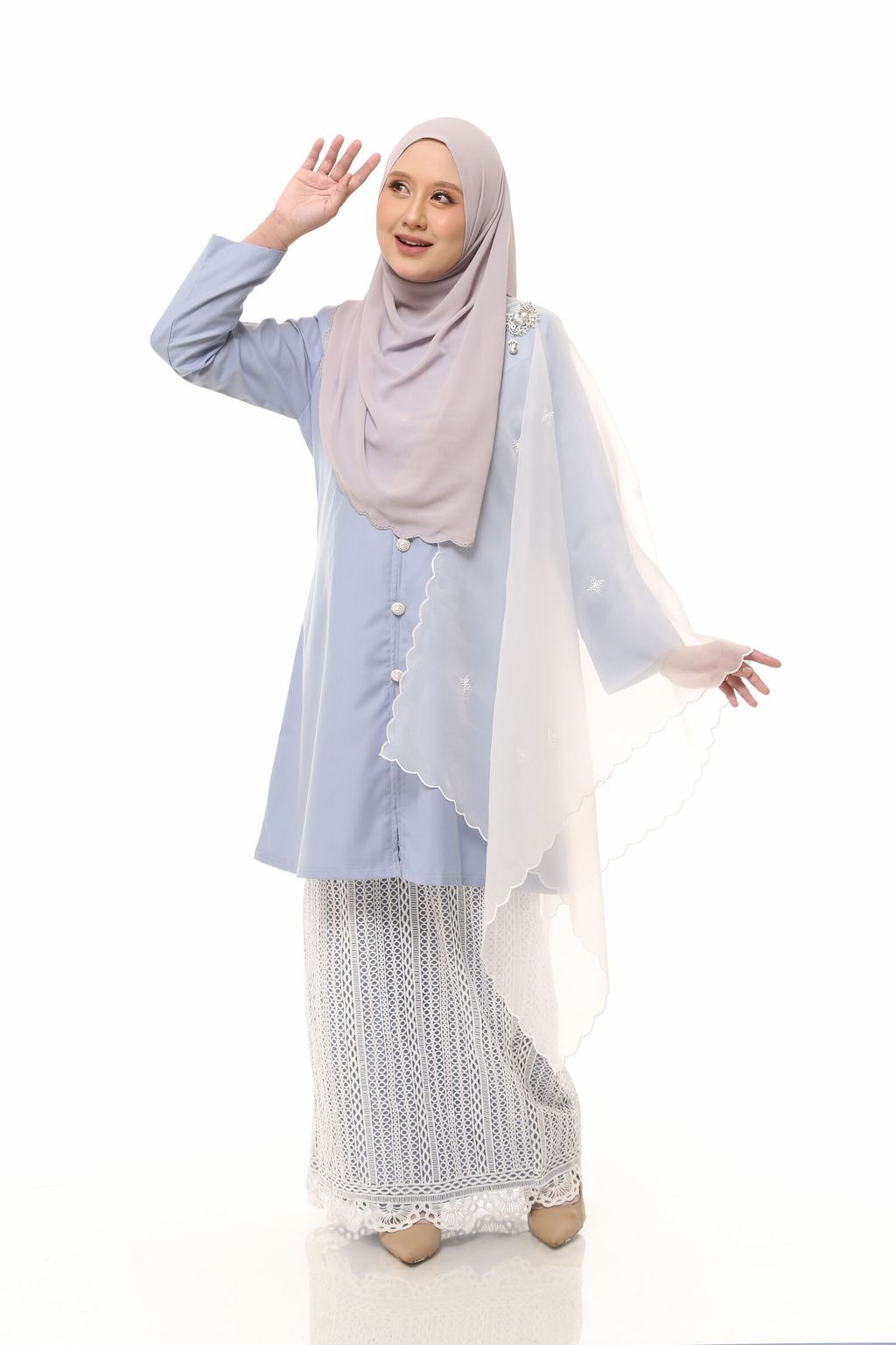 10.11.25 SHEQEEN31351