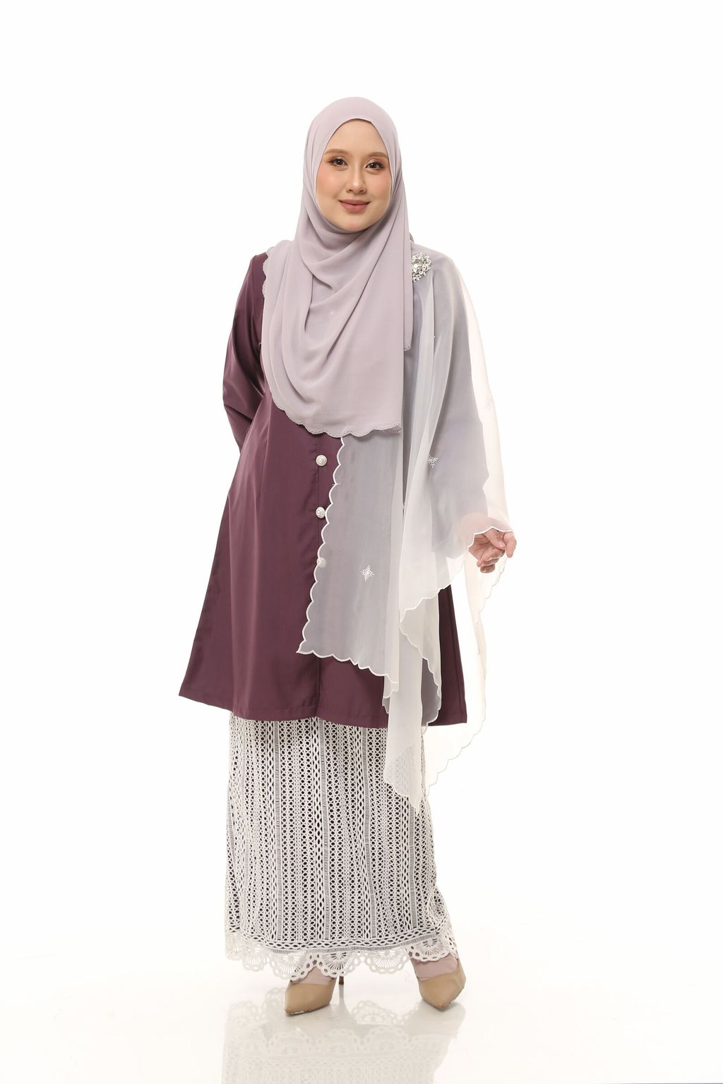 10.11.25 SHEQEEN31341