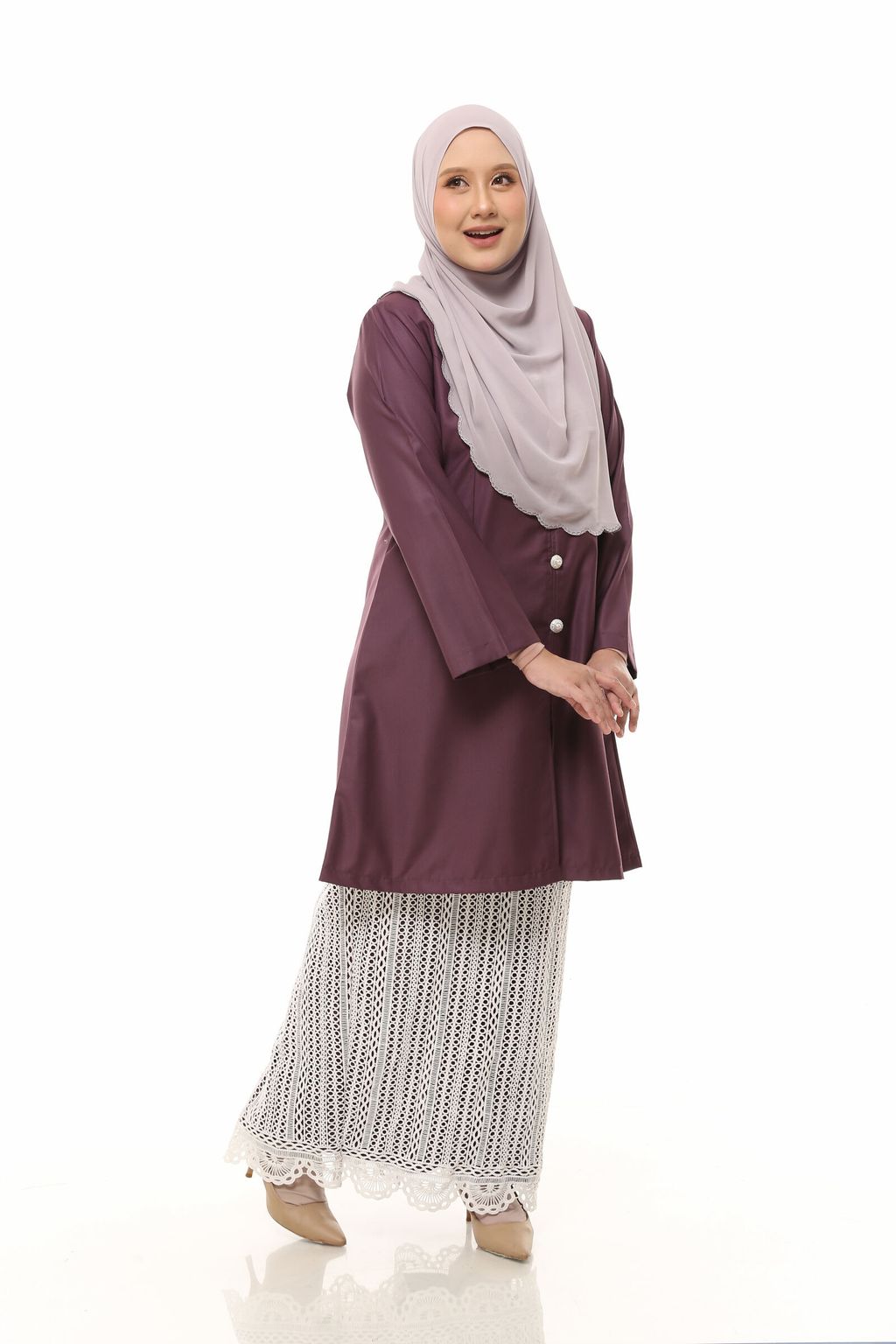 10.11.25 SHEQEEN31346