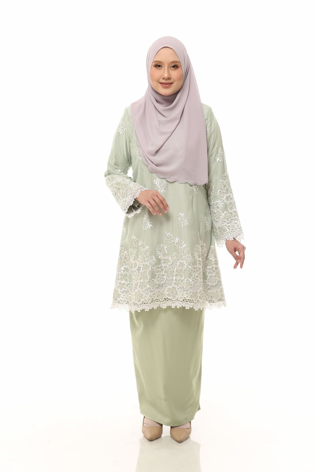 10.11.25 SHEQEEN31271