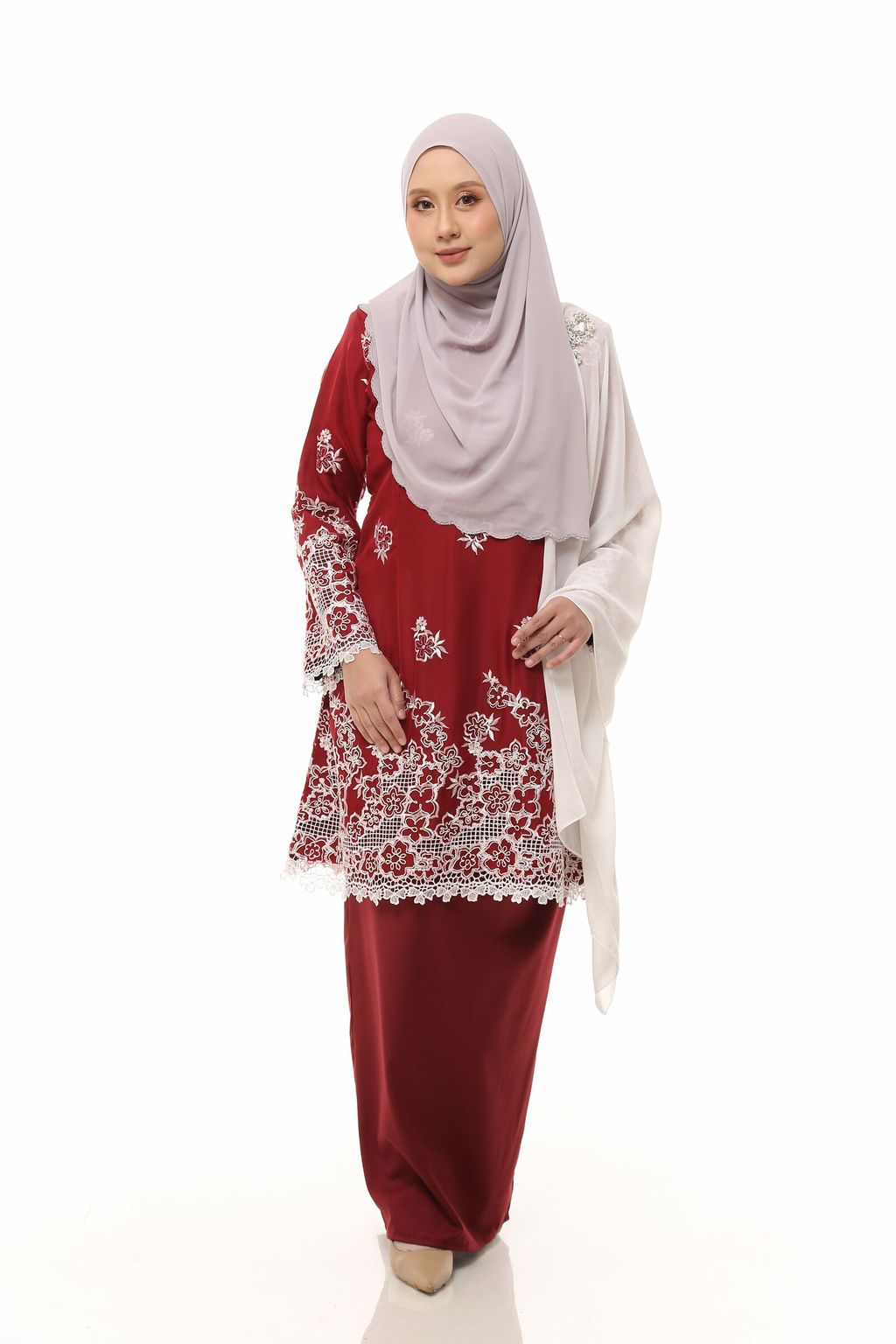 10.11.25 SHEQEEN31259