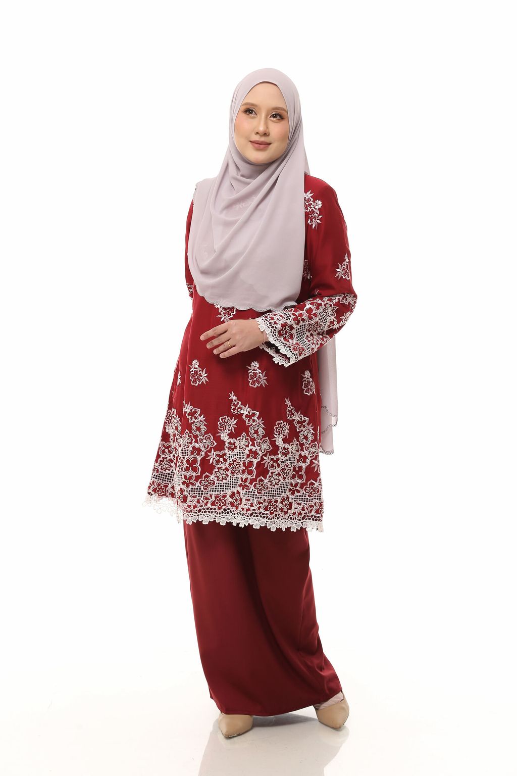 10.11.25 SHEQEEN31262