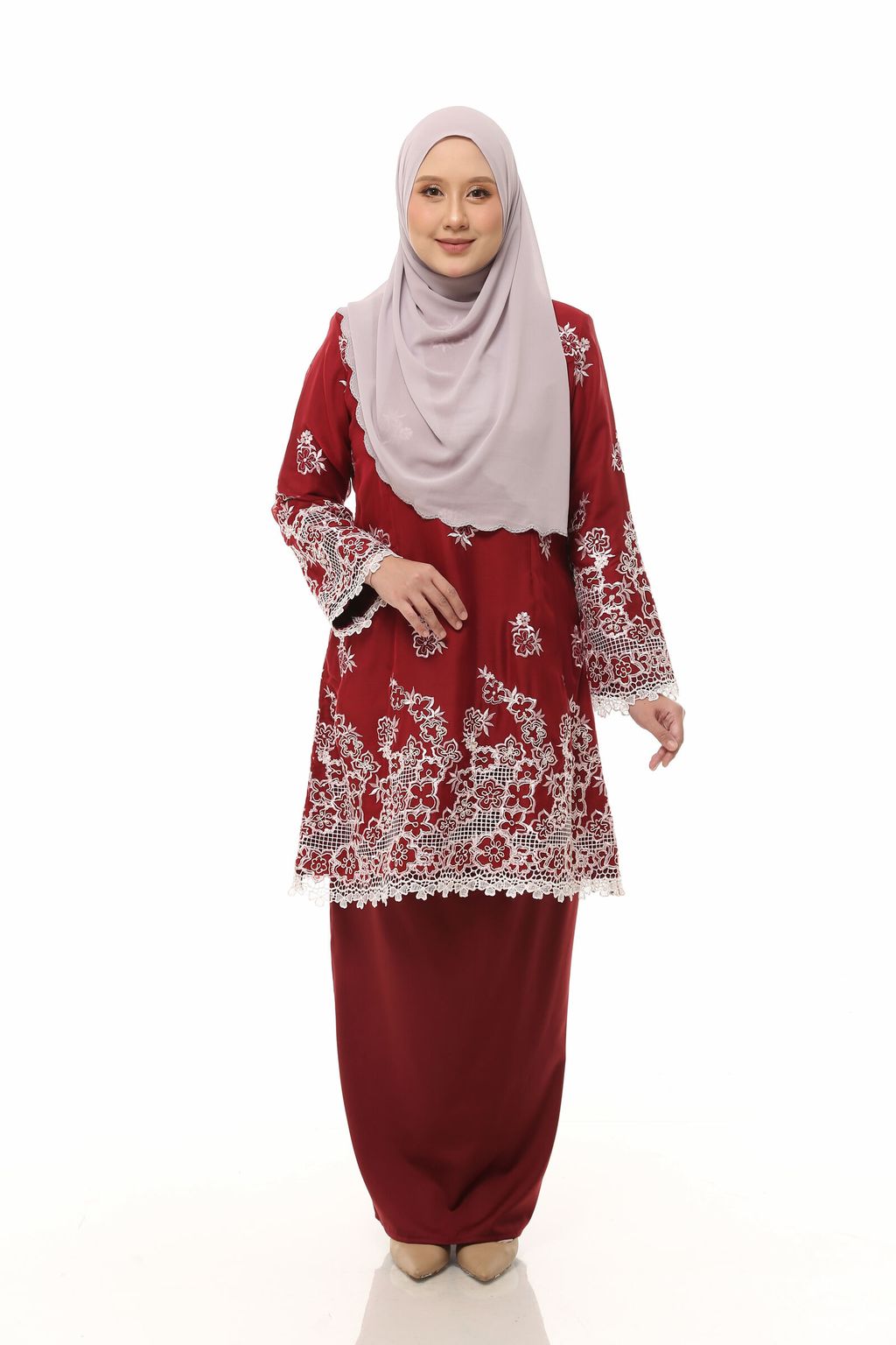 10.11.25 SHEQEEN31260