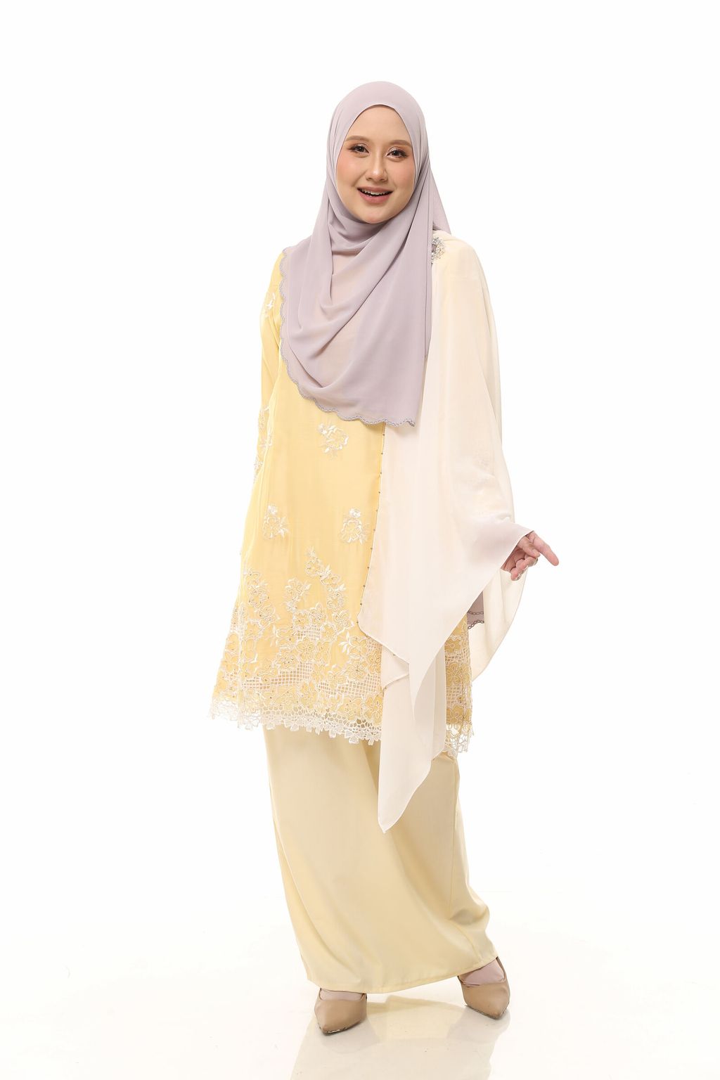 10.11.25 SHEQEEN31246