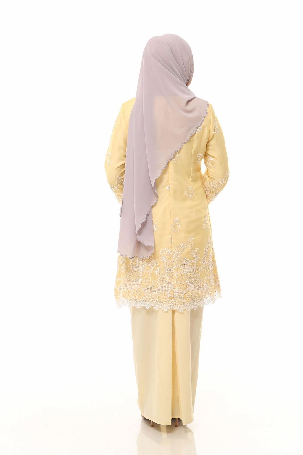 10.11.25 SHEQEEN31254