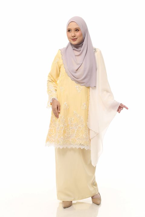 10.11.25 SHEQEEN31245