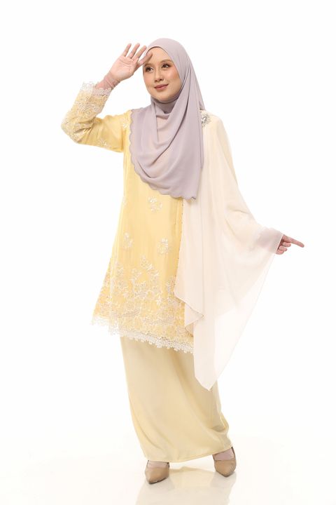 10.11.25 SHEQEEN31244