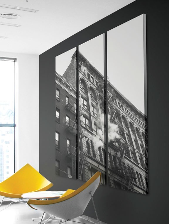 Multi-canvas tilled layout of a building