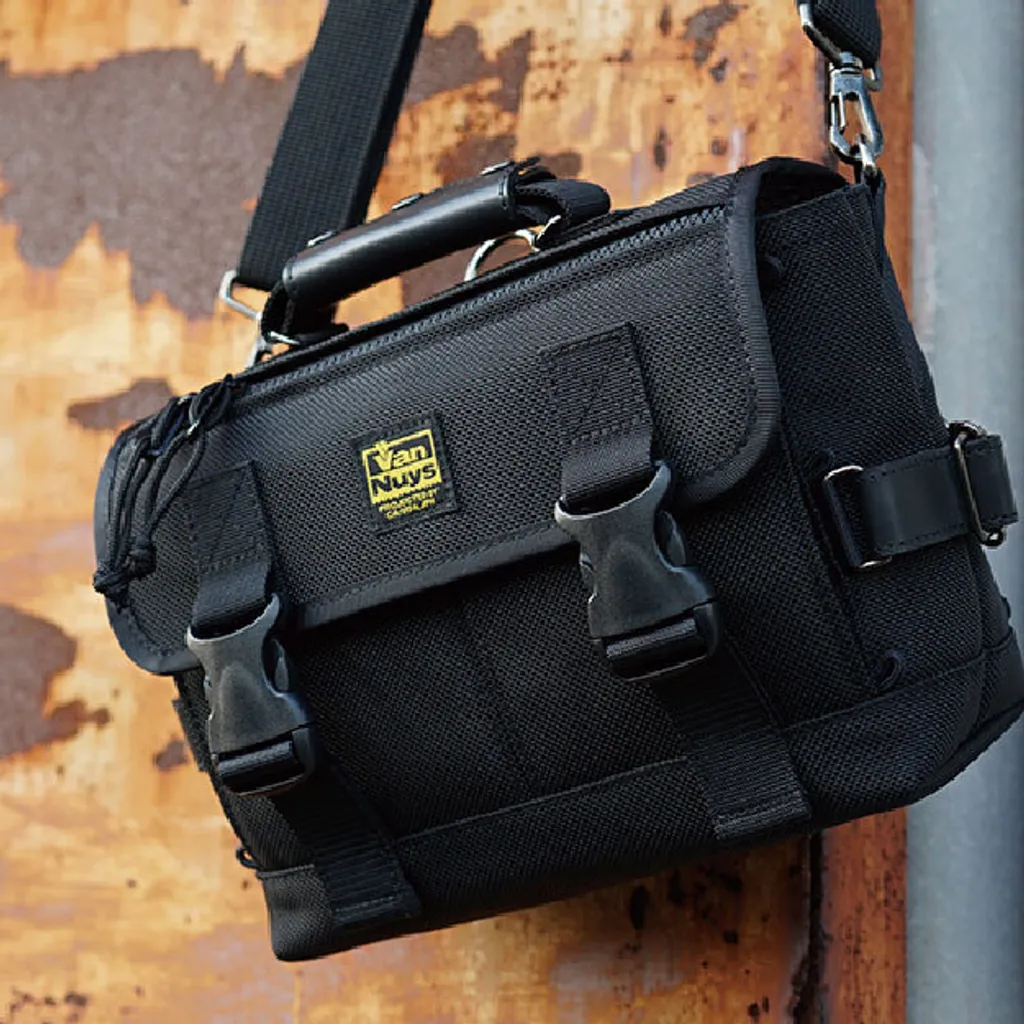 0-VanNuys-E213-包-04