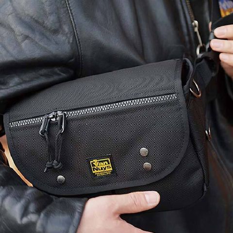 0-VanNuys-E205-包-11