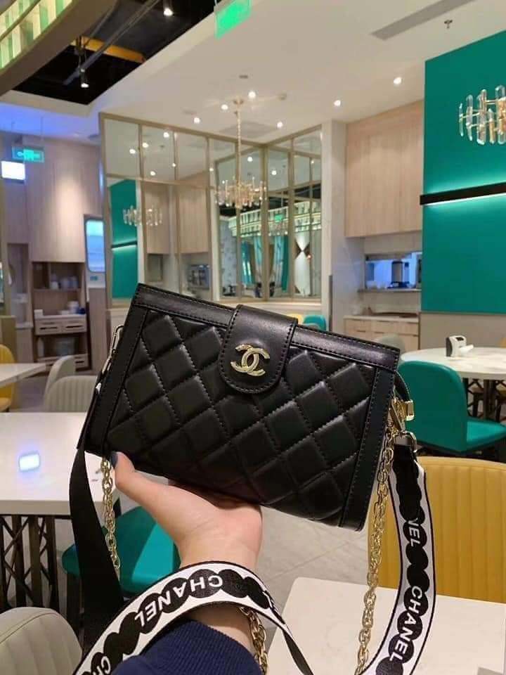 chanel sling shoulder bag