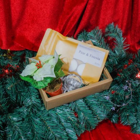 Cosy Christmas Gift Box