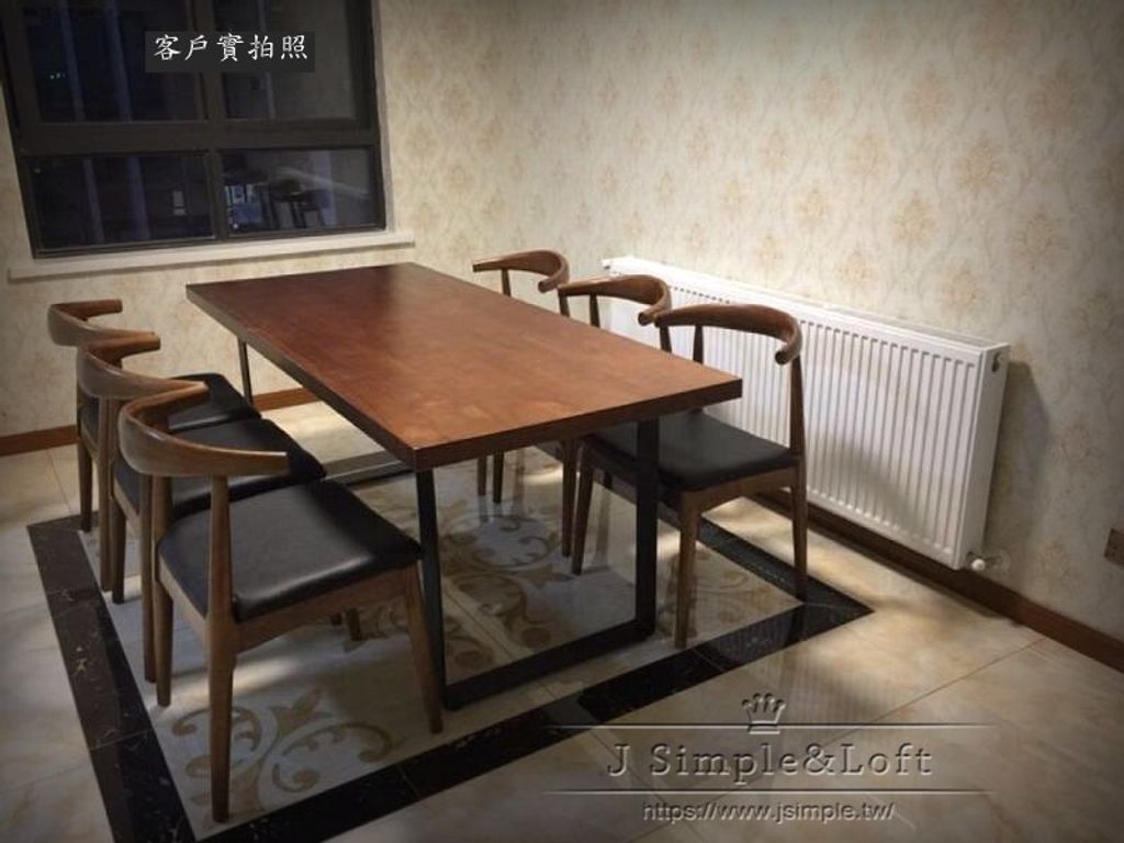 扁鐵實木餐桌 (1).jpg