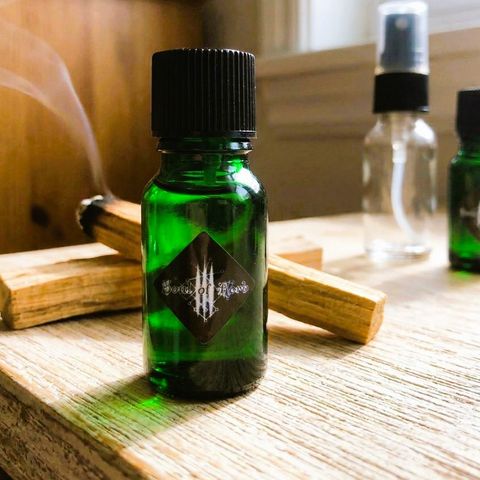 palo-santo-essential-oil聖木精油