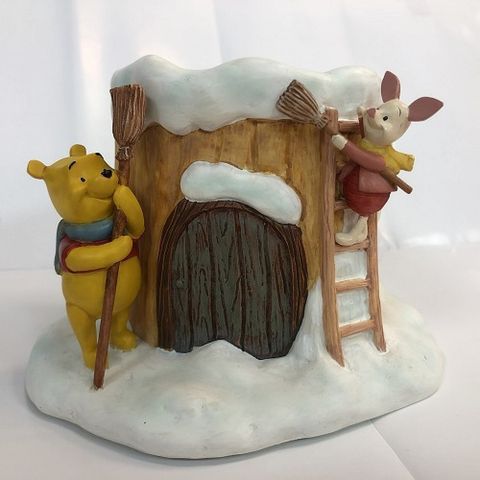 28_01_迪士尼 DISNEY 小熊維尼 POOH 造型花器(下雪).jpg