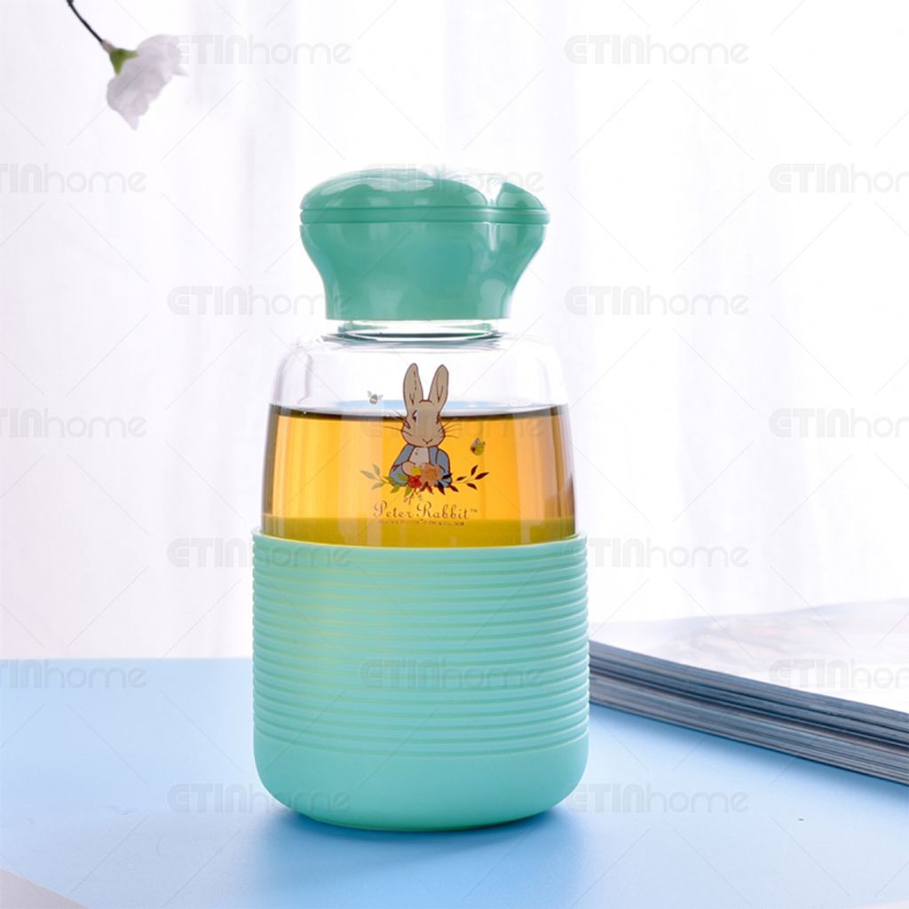 Peter Rabbit Star Glass Bottle with Sleeve FB 06.jpg