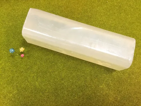 透明橄欖油皂基.JPG