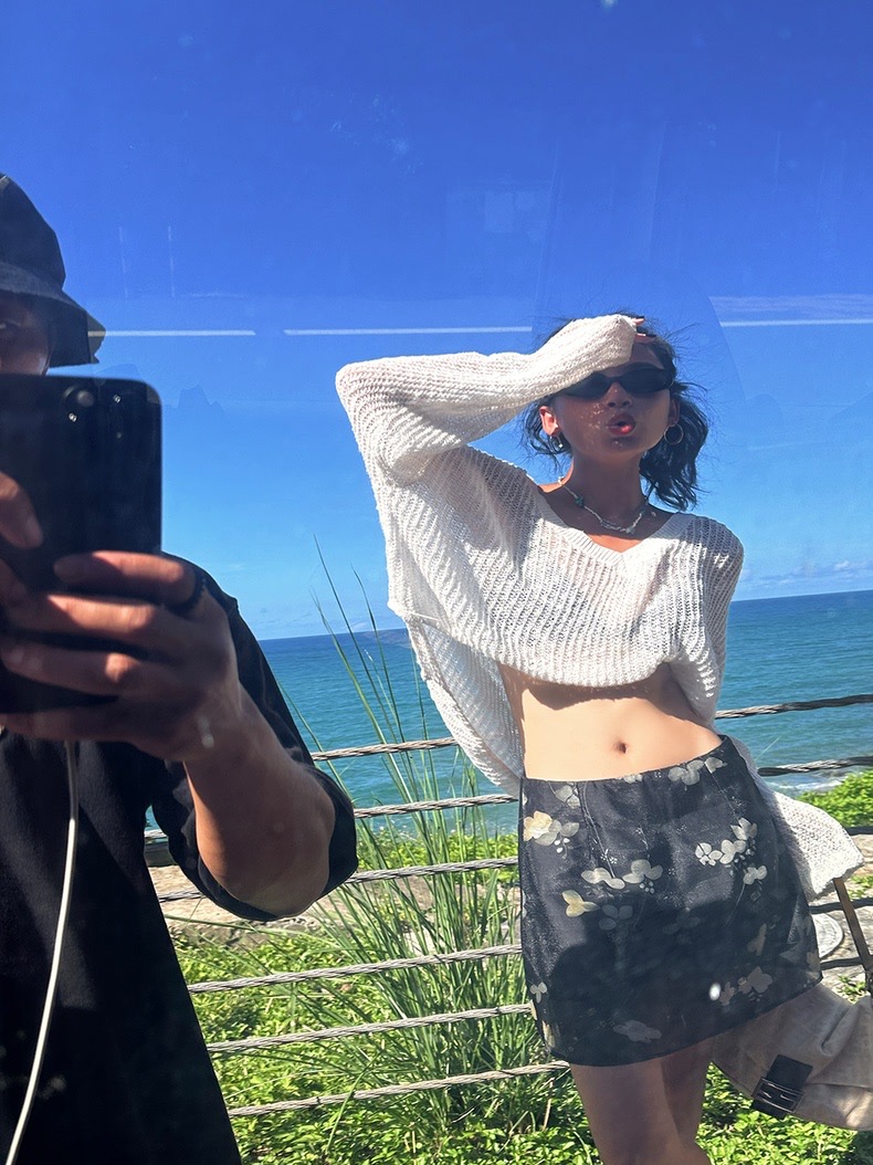 5CE87BF2-400D-45C8-A8EB-C9683E07FC2F