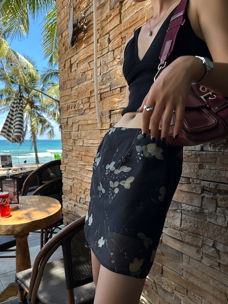 1FA9F9A8-1743-4018-A556-E261712DB5EF