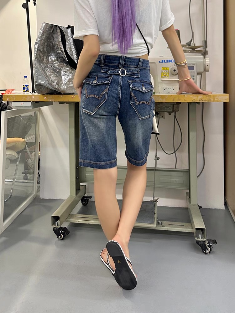 E2A38E14-F1B2-4D11-BFAA-BFC2D389CC3F