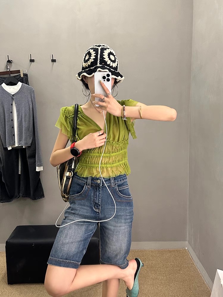 C6D98DCF-B55A-49AE-AD5D-9496E086DDA1