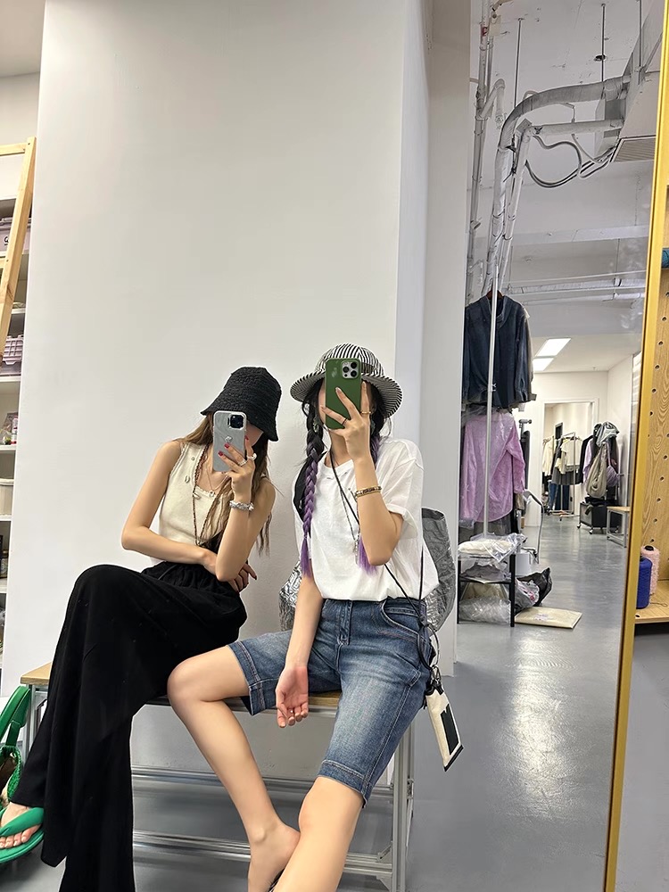 4C764032-973D-4FE0-BD03-08387E40EC0C