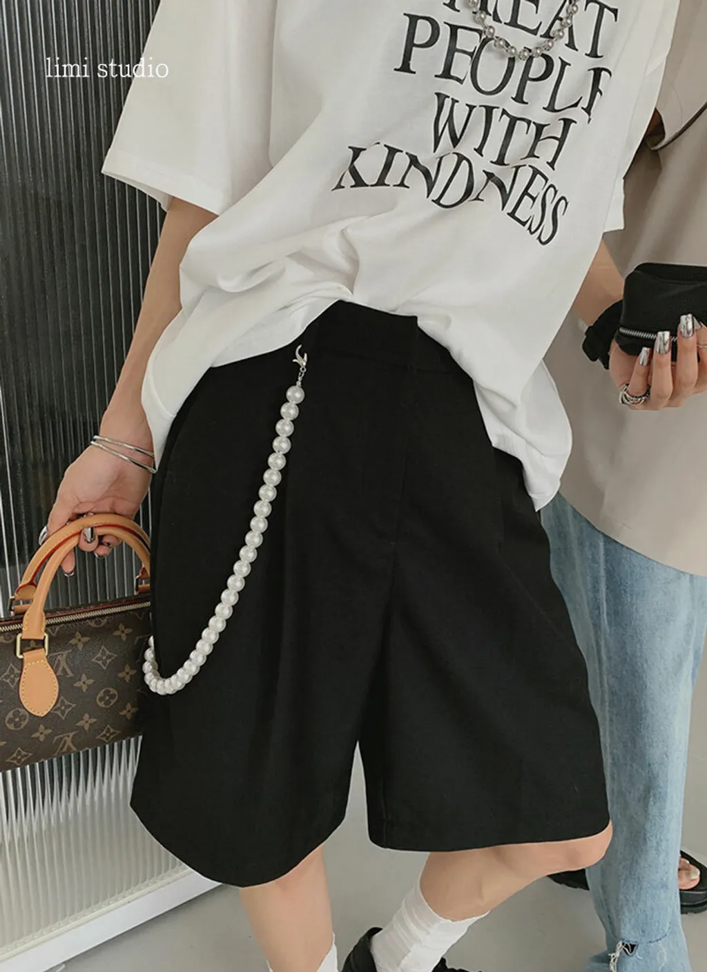 a1.jpg
