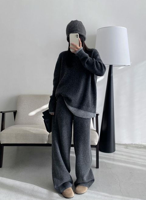 9C2D64E3-D21B-47C5-8EE0-F11BC486E28E