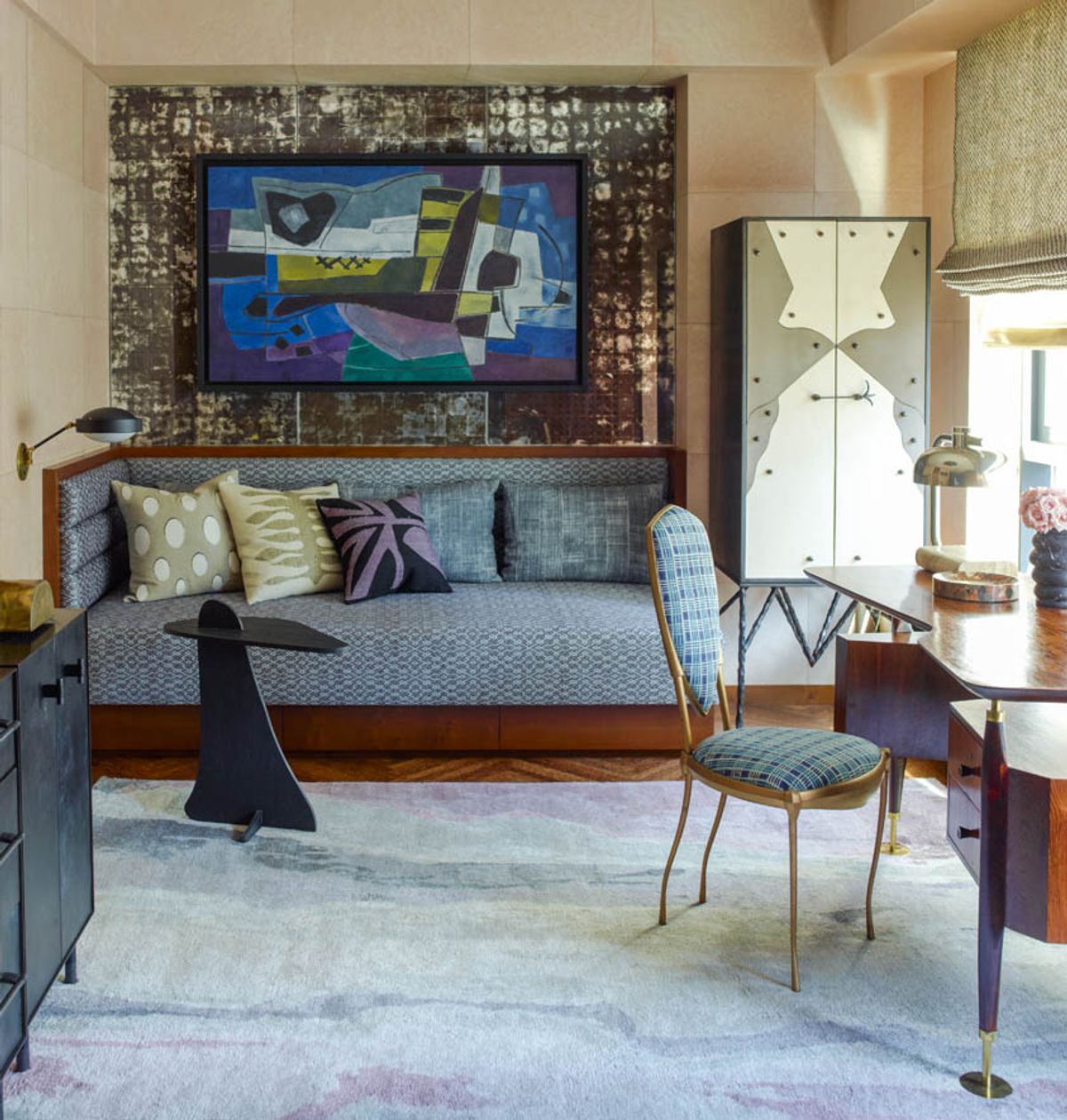 Roundup :: 12 Plug-in Sconces Perfect For A Small Bedroom