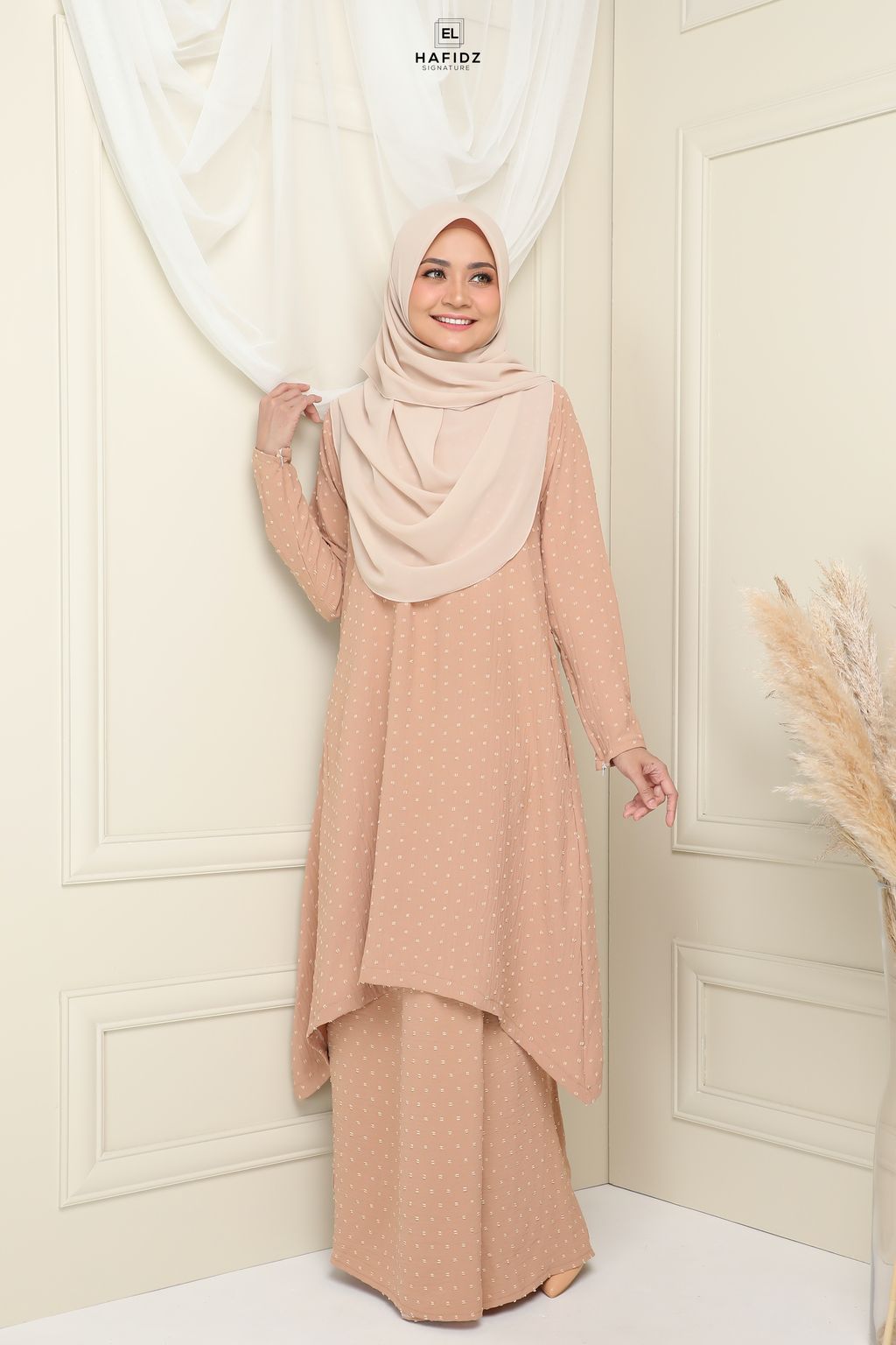 Nude Brown Plain 4.jpg